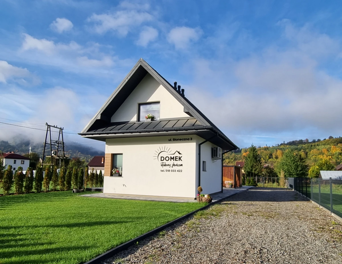 Domek Otulony Słońcem 