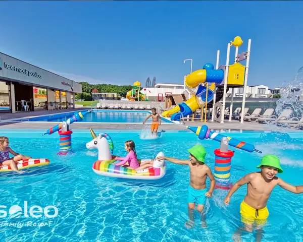 SOLEO Family Resort - domki w Rewalu z basenem i atrakcjami