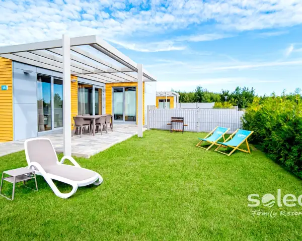 SOLEO Family Resort - domki w Rewalu z basenem i atrakcjami