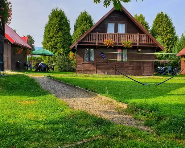 Domki nad jeziorem żywieckim "Leonard"