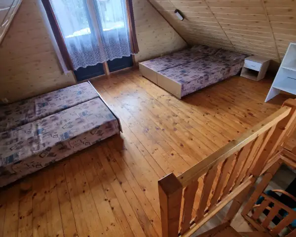 Domki nad jeziorem żywieckim "Leonard"