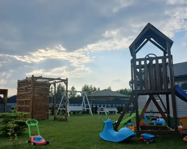 Szara Foka domki nad morzem Gąski