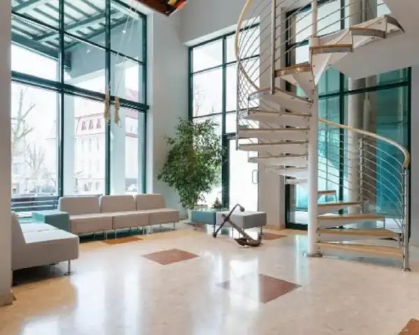 Prywatne Apartamenty w Hotelu Etna - Polonia ***