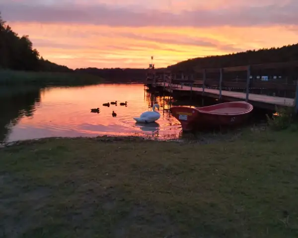 Domki nad Jeziorem w Przechlewie/ Kaszuby/ Bory Tucholskie/ tylko 80 m od jeziora i rzeki