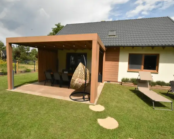 Forest House Sasino . Wynajem domu z sauna i balią na wyłączność.